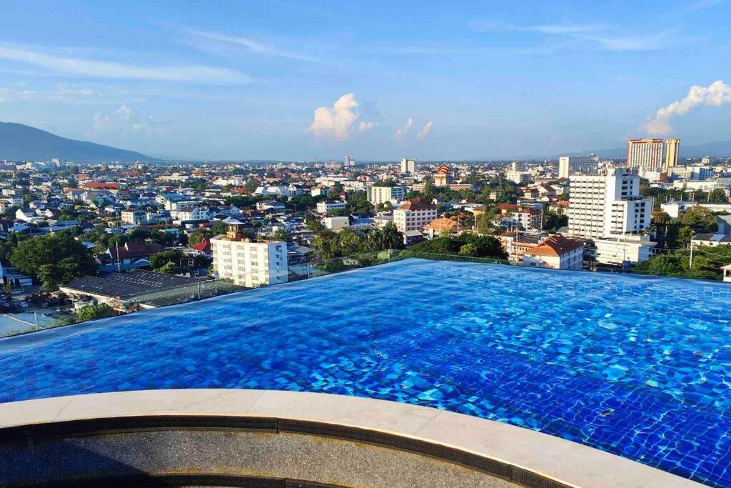New & Cozy 2 Bedroom @ The Astra Sky River Chiang Mai Eksteriør bilde